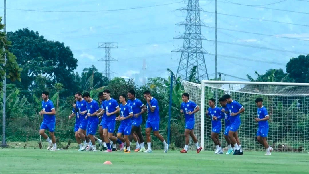 Langsung Latihan Pasca Perjalanan Panjang, Igor Tolic Fokus Pada Pemulihan Skuad dan Persiapan Melawan Borneo FC